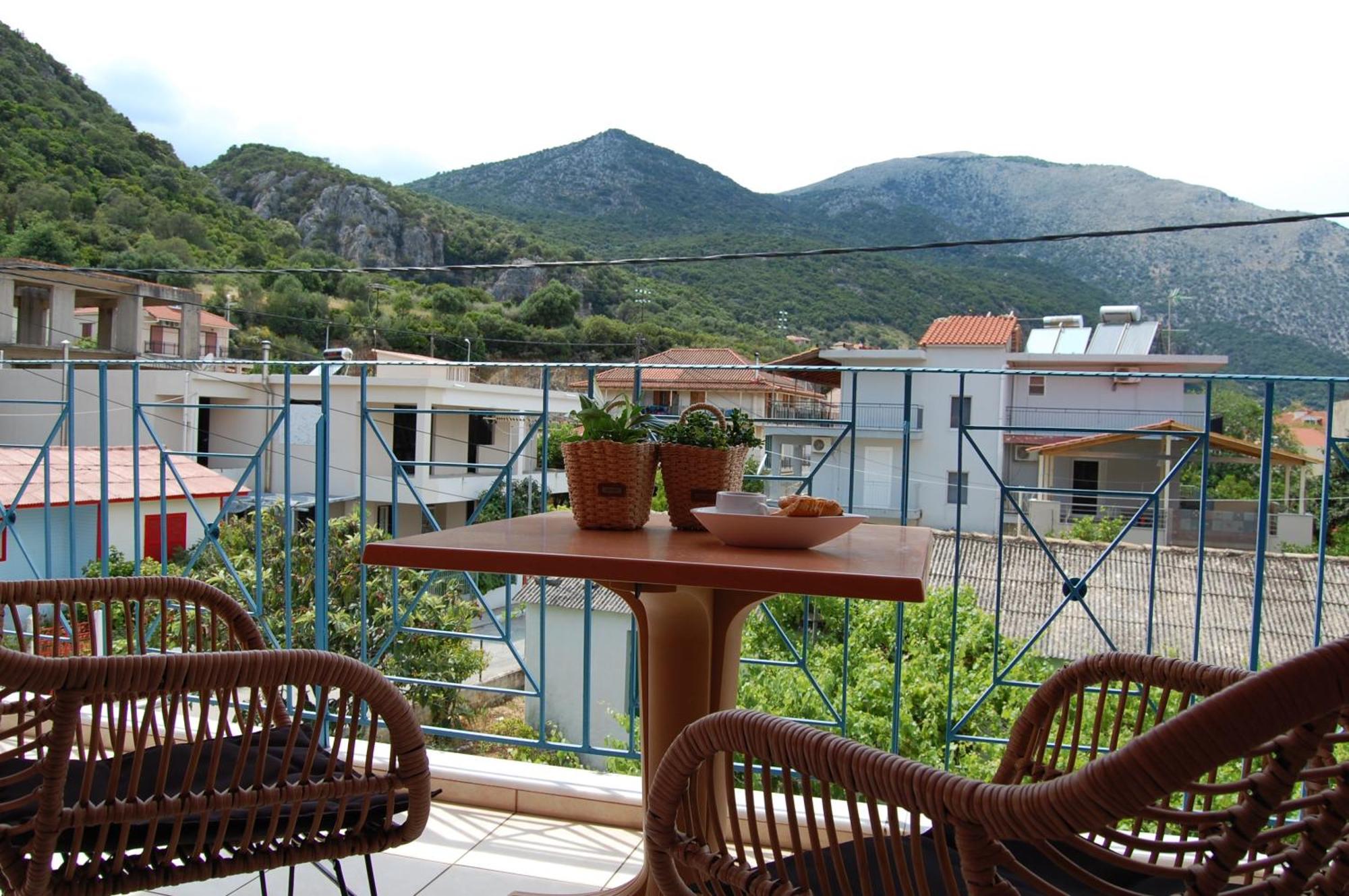 Alkyoni Apartments & Studios Poros  Ngoại thất bức ảnh